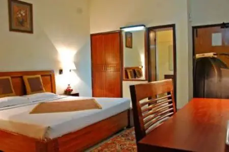 Sector 32 hotel Chandigarh